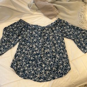 Wantable Verse Women’s off the shoulder blouse with 3/4 flowy sleeves